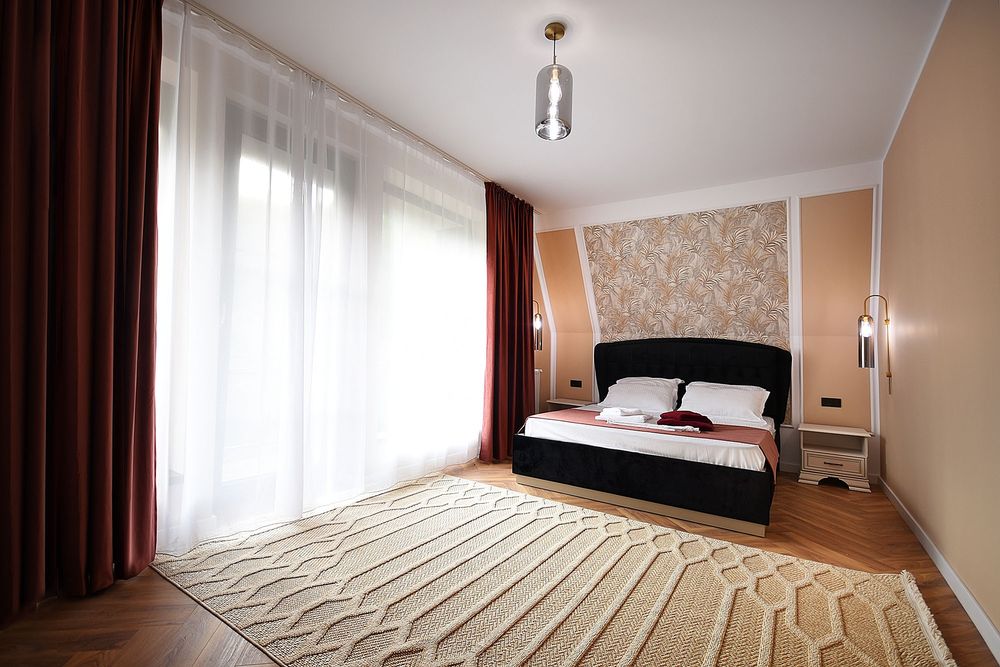 Cazare Pensiunea Carol & VLadi Târgu Ocna, vis-a-vis de Salina