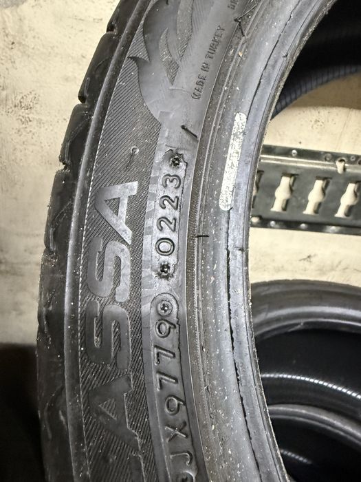 Летни гуми 245/40/18
