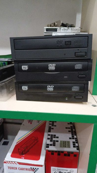 Оптический привод DVD-RW