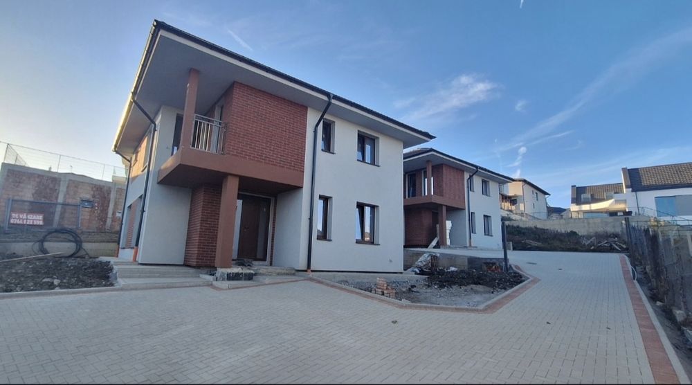 Ansamblu 2 case Dezmir -Apahida ,  calitate  NZEB