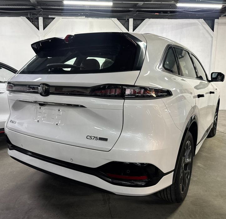 В продаже Changan Cs 75 Plus (1.5T 2.0T)