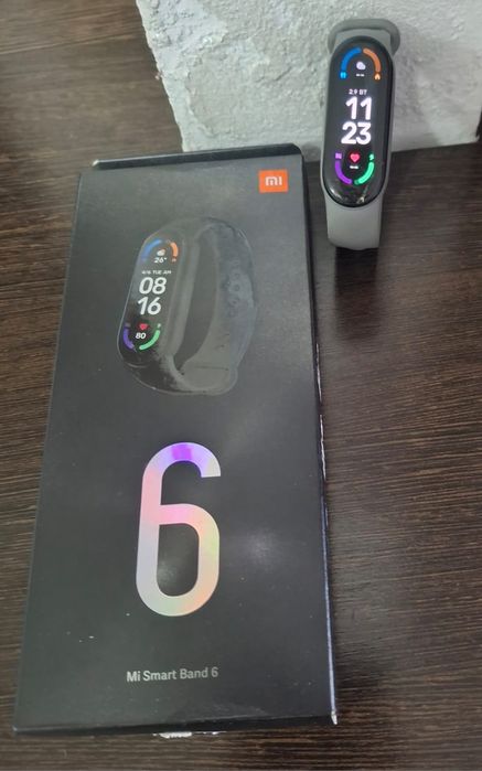 Часы  Mi smart Band 6