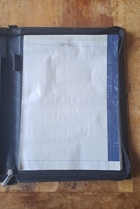 папка луксозна за документи без/с цип Марксман Marksman черен А4