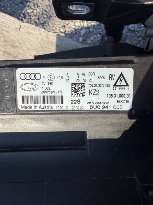 Фар Audi Q3 2011 год.-