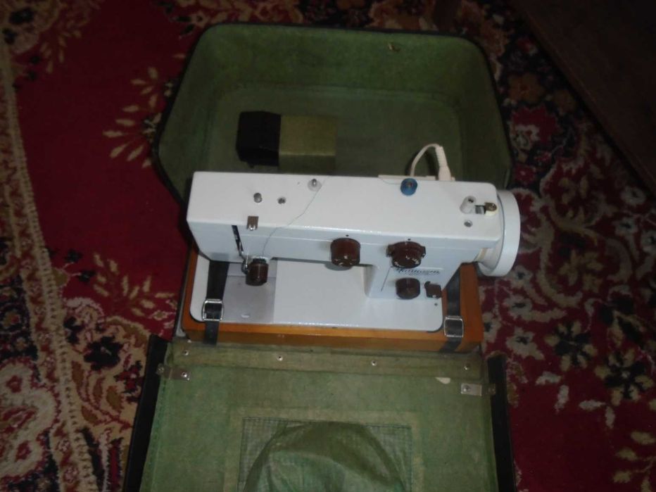 "ЧАЙКА - 143" шевна машина