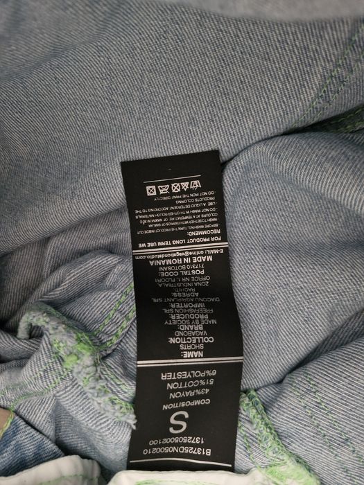 Pantaloni scurți Made by Society