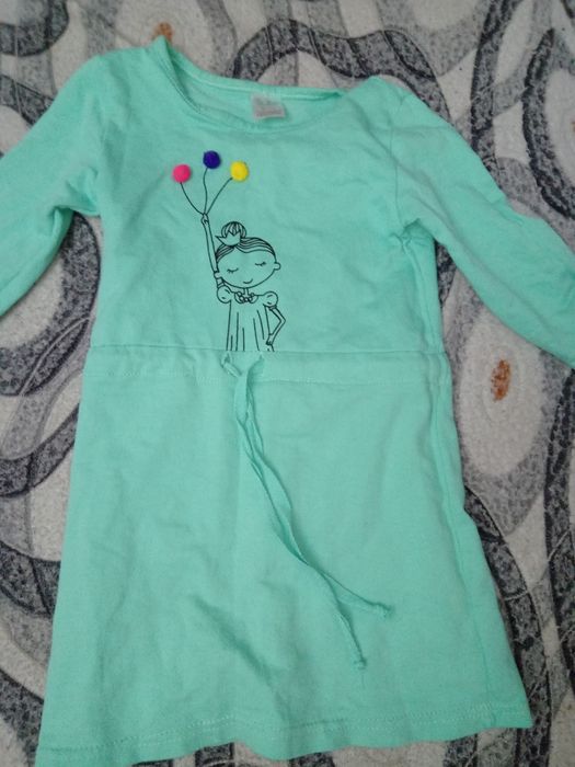 Платья и кофты на девочку