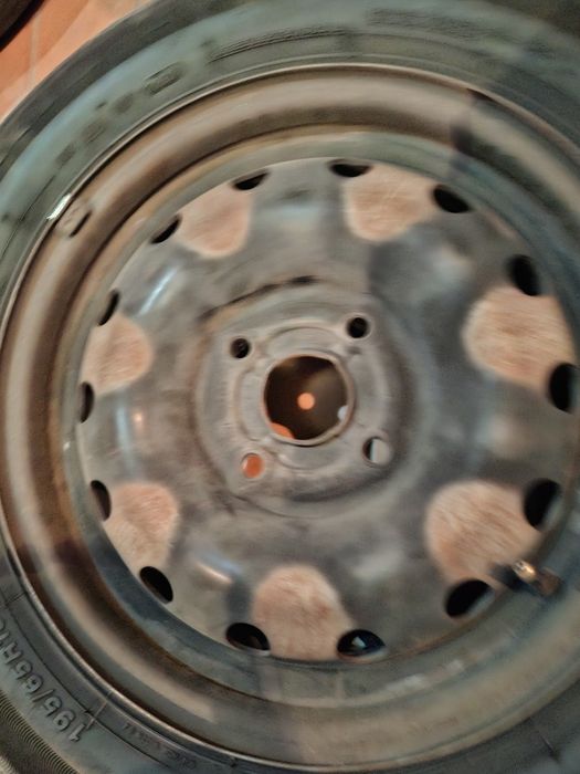 Diska balon kalpak razmer 15