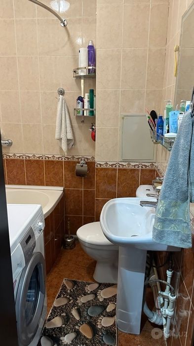 Яккасарай Башлык 2*3/3/5 квартира Хорошая Состоянии Срочно Продажа