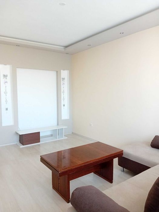 Дава се под наем Четиристаен апартамент в Асеновград - 70 кв.м за 357 € - Снимка #1