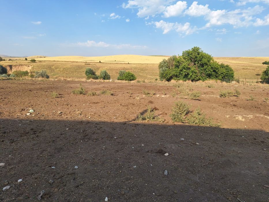 Продам участок. .