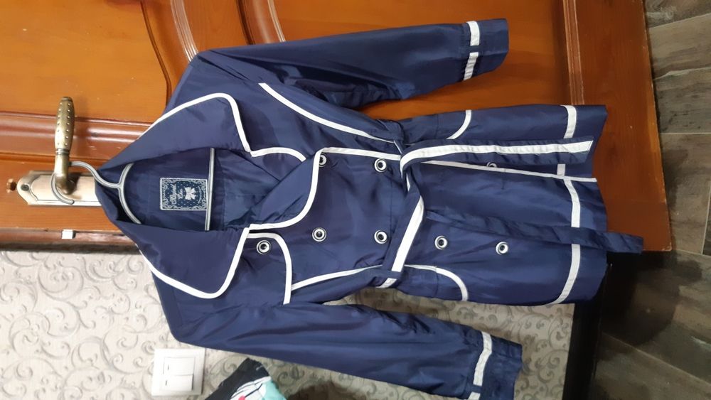 Плащ для девочки 7-10 лет