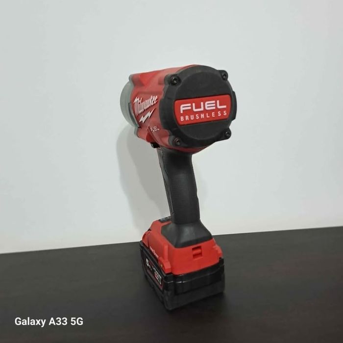 Pistol puternic ROȚI Milwaukee