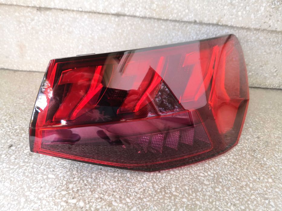 Стоп Audi A3 8Y LED Десен/Стоп Ауди А3 Оригинален