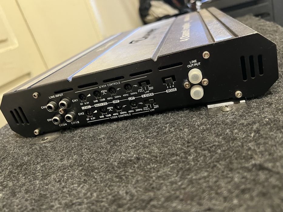 Pioneer TS-W305C бас говорител с леко проблемен усилвател!