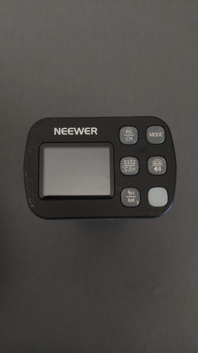 Flash Neewer 200w Q3 Nou