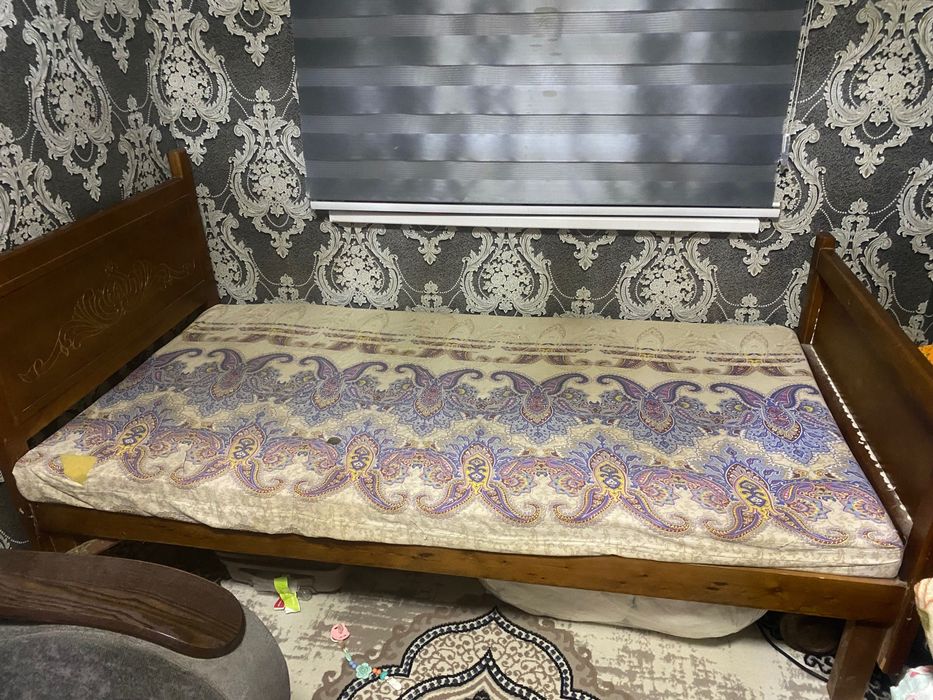 Кровать полторашка