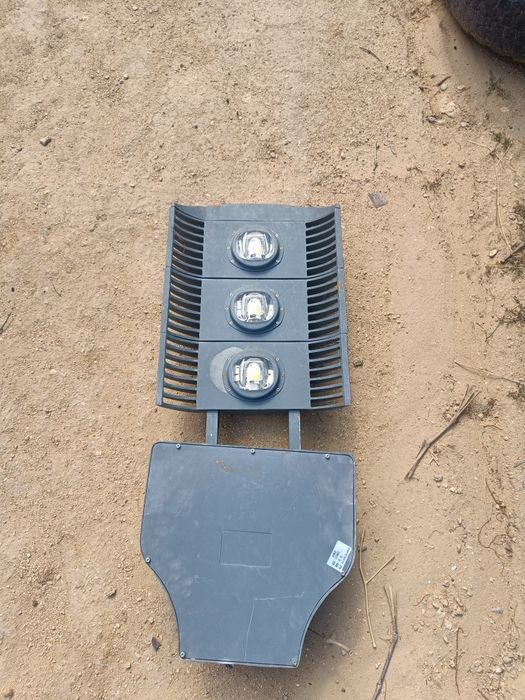 Лед прожекторы на улицу