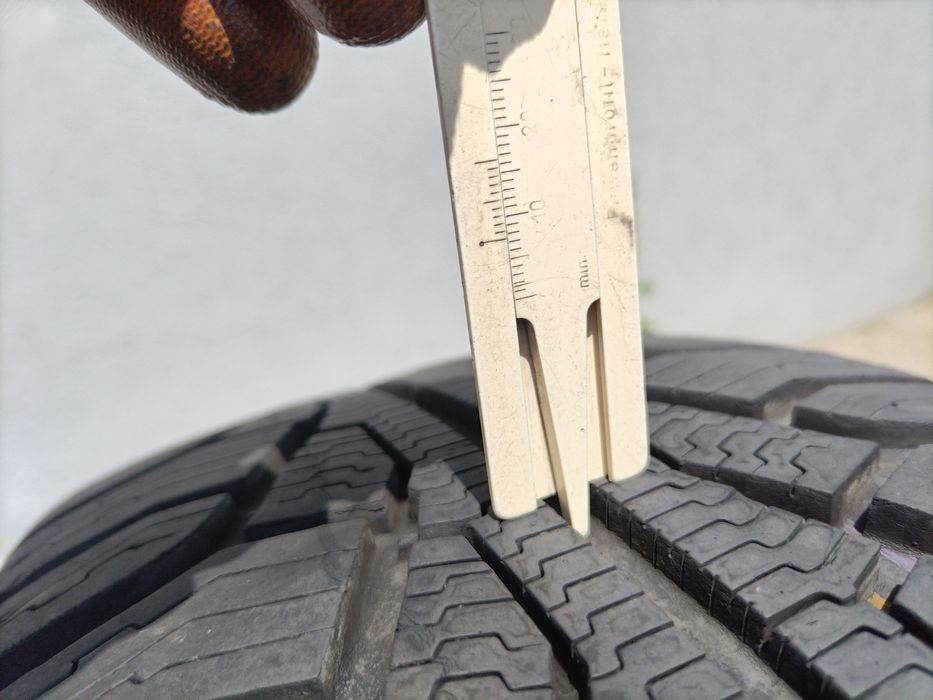 205/60/16 Унироял ДОТ 2016 г