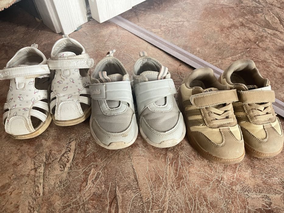 Кроссовки сандали