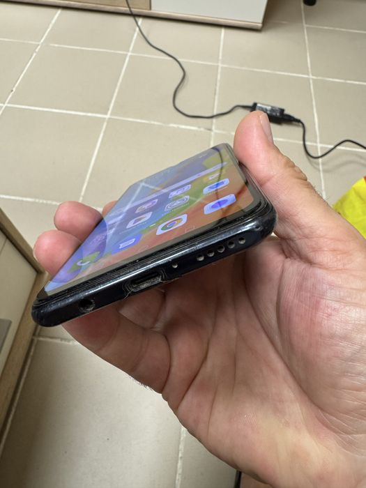 Huawei P30 Lite 4/128gb - отличен