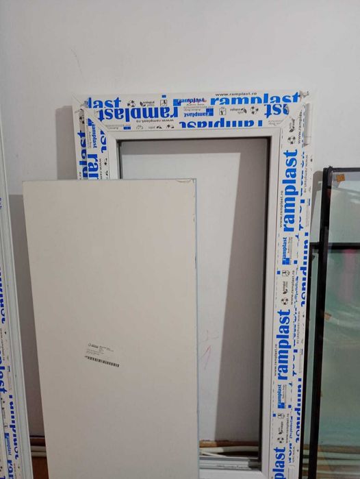 Termopan geam plus usa noi