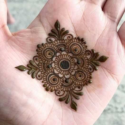 ХЕНА/Кана за временни татуировки ,черна за ТАТТОО