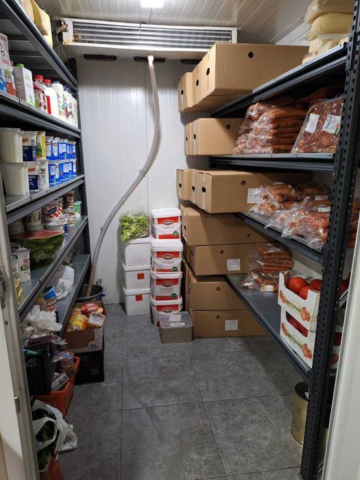 Наличен  Складов стелаж, стелажи за архив, рафтове за гараж метален