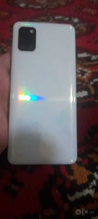 Samsung a31 idiel sastayanada 1 qul ishlatgan qorobka dakument bor