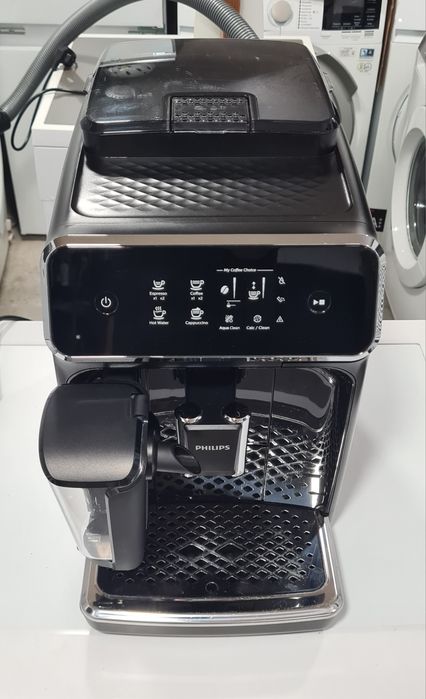 Кафеавтомат Philips EP2231/40, 15 bar, 1500 W, Автоматично капучино, Кана за мляко, Керамичнa мелачкa, Сензорен екран