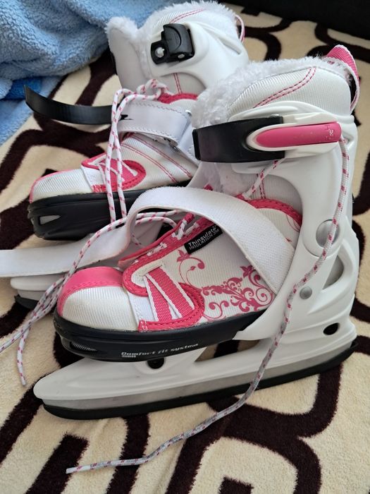 Patine 29/32 si role 26/28 - fetita