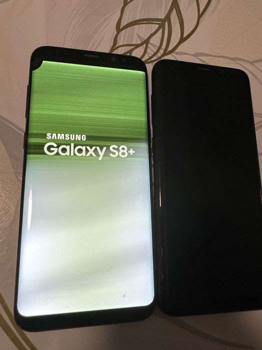 Samsung S8+ .2 броя ЗА ЧАСТИ! + Два броя протектор