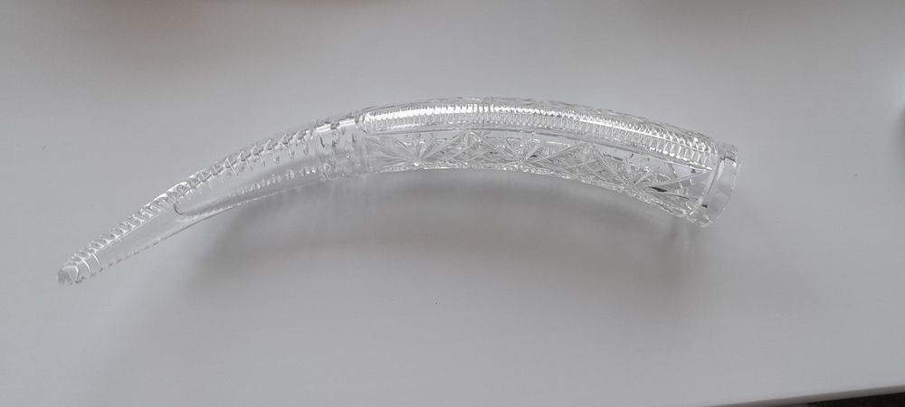 Продам хрустальный рог