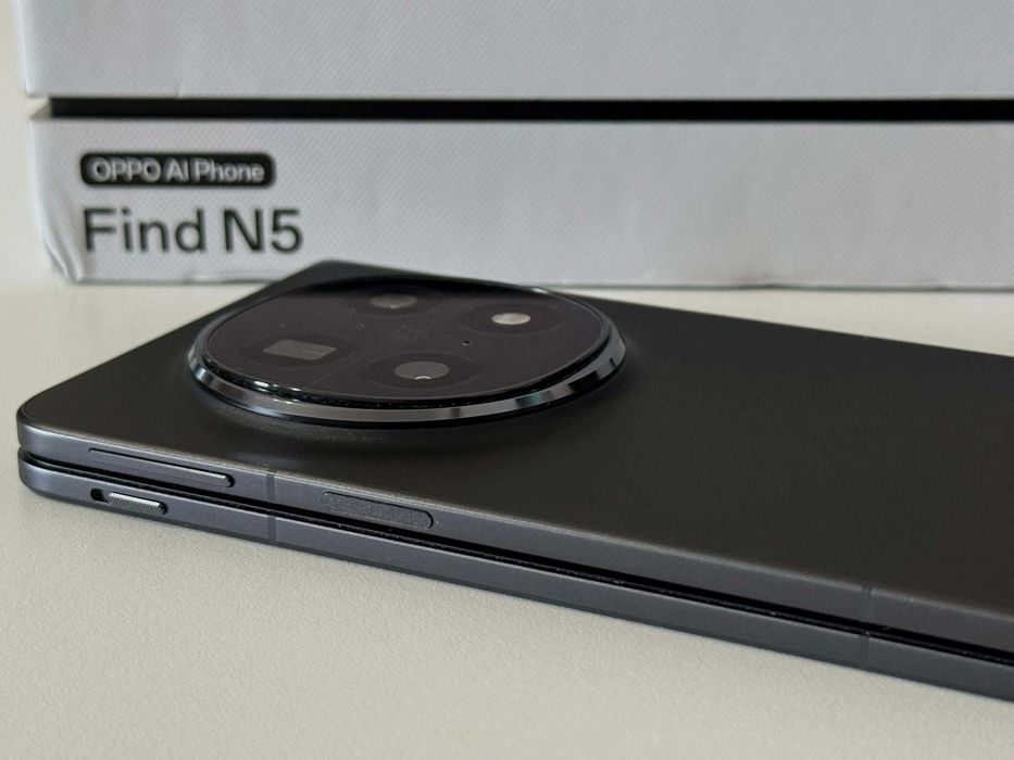 Бартер! НОВ! Гаранция! OPPO Find N5 512/16GB Cosmic Black (Черен)