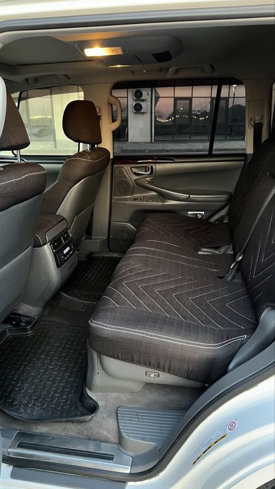 Продатся полик для Lexus 570 б/у