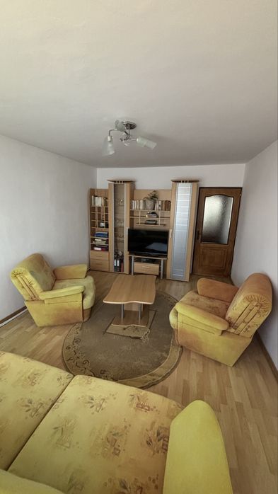 Vand apartament 2 camere - 0744645334