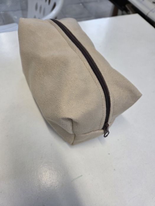 НЕСЕСЕР за дамски принадлежност ОТ ПЛАТ 8 лв.