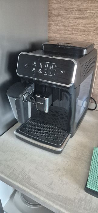 Espresor cafea Philips cu cană de lapte