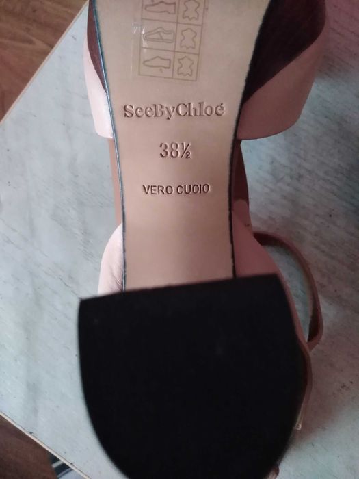 Женская обувь 38.