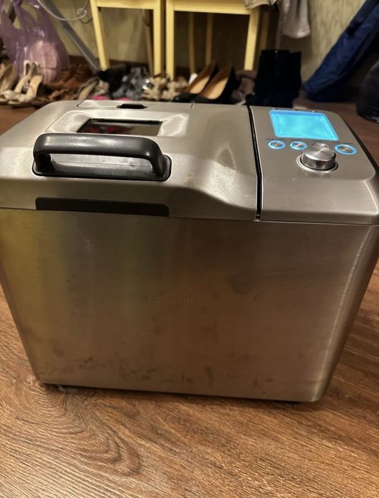 Новая хлебопечь BORK X800.