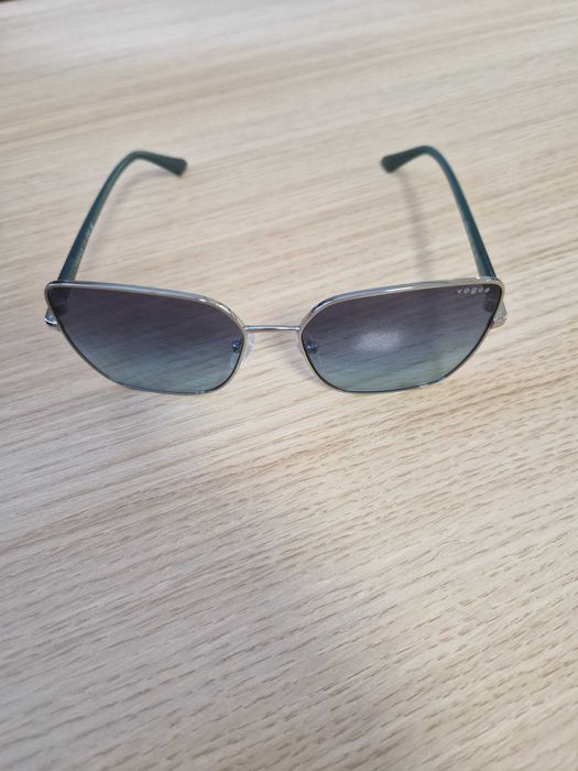 Слънчеви очила Vogue