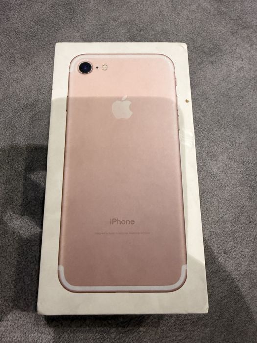 Продам iphone 7 gold