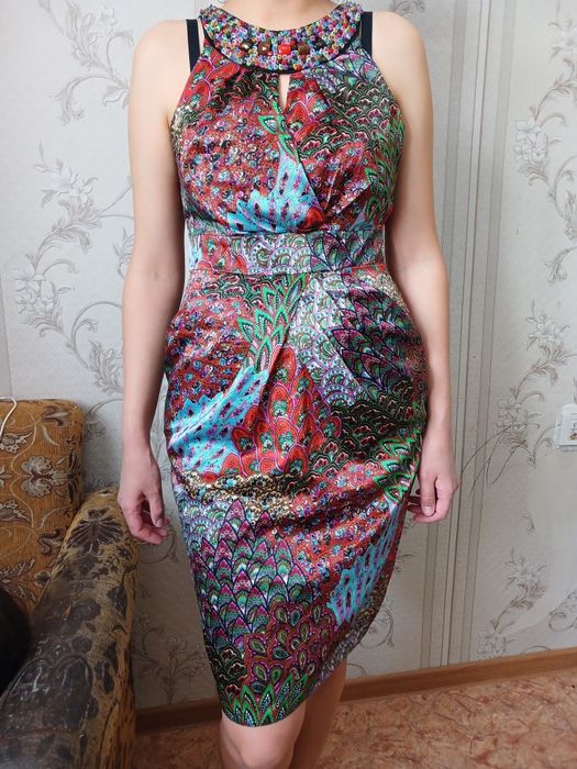 Продам шикарное  платье