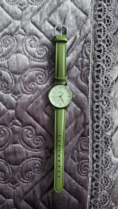 Часы наручные от бренда casio