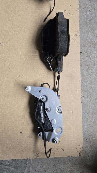 Софт клоуз брави бмв 5 E60/61 ( soft close bmw 5 E60/61 )