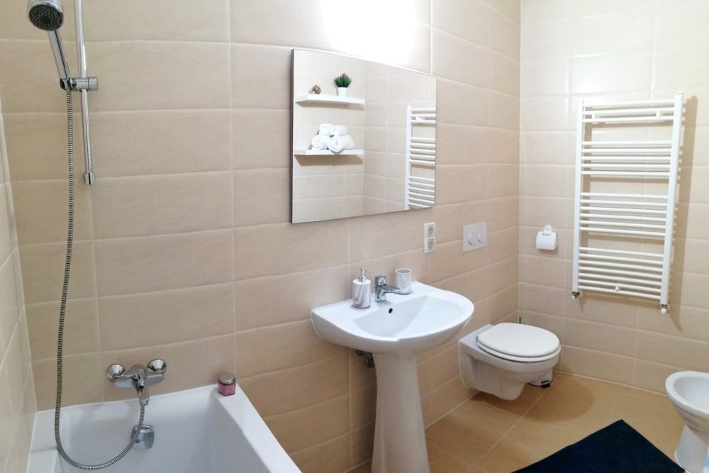 Apartament 2 camere Coresi Tractorului| Loc parcare | Boxa