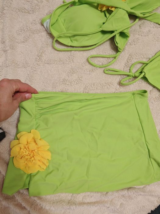 Екстравагантен бански