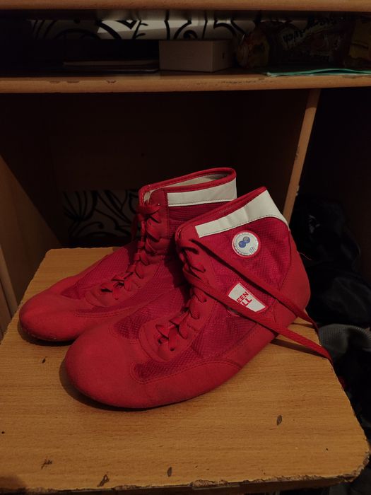 продам борцовку 1500 тг