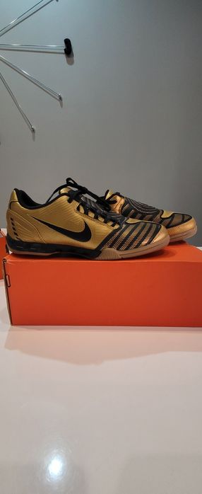 Футболни обувки 38 номер