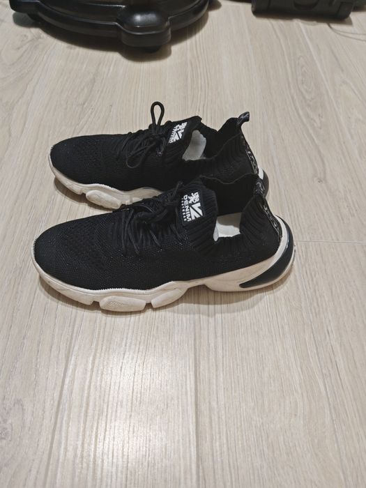 Кросы для женские б/у